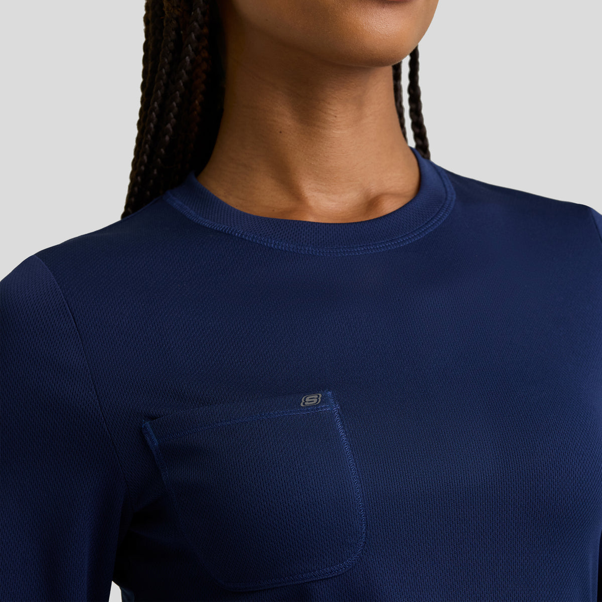 Holly Women's 1-Pocket Crew Neck Long Sleeve Tee | Navy